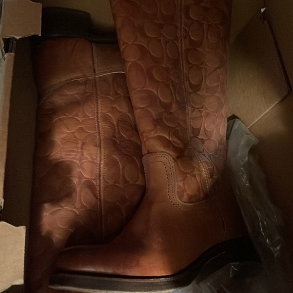 Frye Coach Campus Boots - Picture 11 of 15
